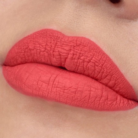 ESSENCE - LIQUID LIPSTICK " 8H MATTE " 09 Fiery Red - tunisie